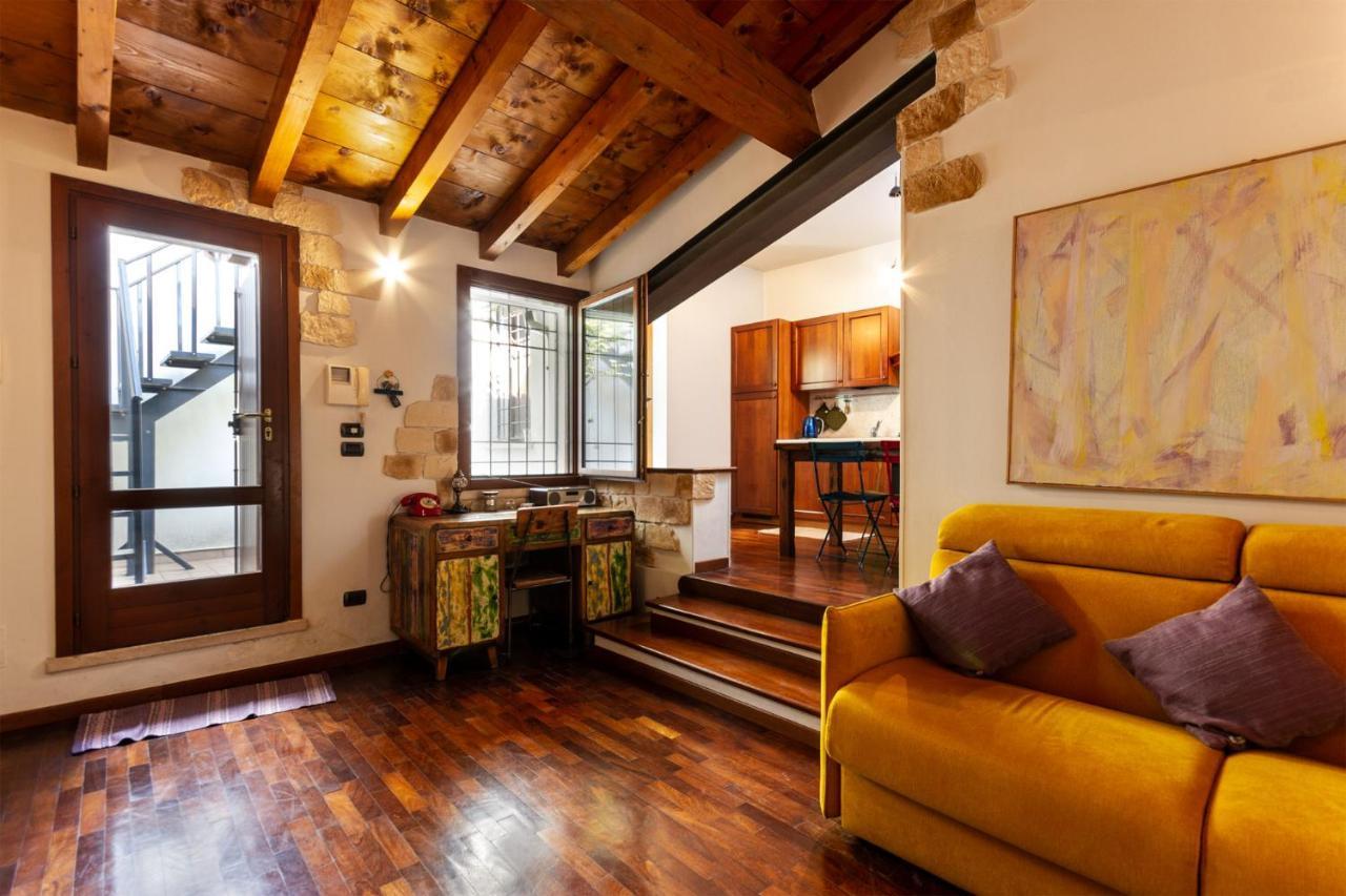 La Terrazza Apartment - Smart Holiday Μάντοβα Εξωτερικό φωτογραφία